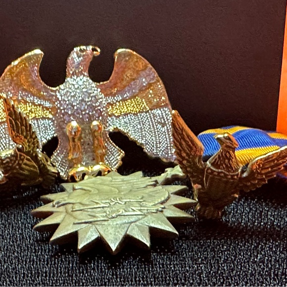 Eagle lover’s collection - Picture 16 of 16